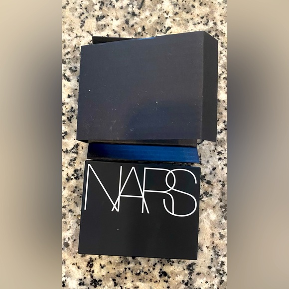 NARS Light Reflecting Pressed Setting Powder Translucent Crystal BEST SELLING - Picture 9 of 11